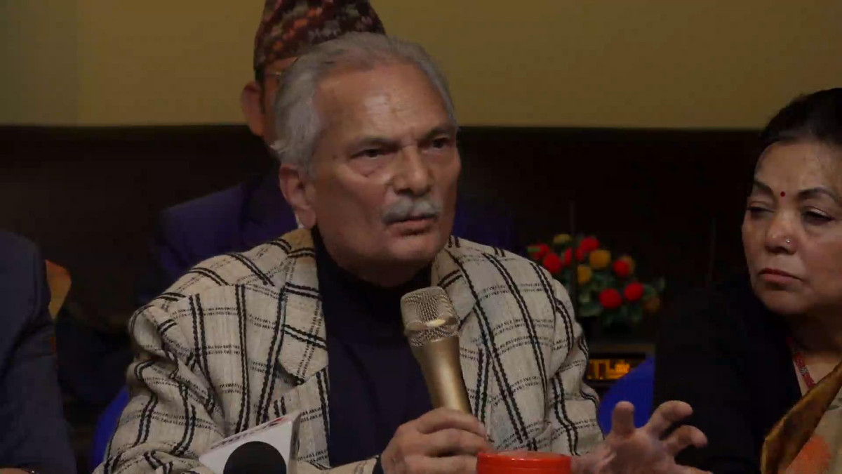 वर्तमान सरकारमार्फत नै निर्वाचनमा जानुको विकल्प छैन : बाबुराम भट्टराई