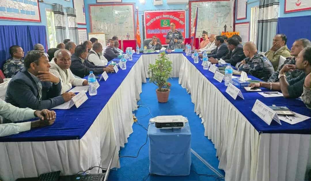 सीमावासीसँग सशस्त्र प्रहरीको अन्तरक्रिया : अतिक्रमणदेखि डुबानसम्मका समस्याबारे छलफल