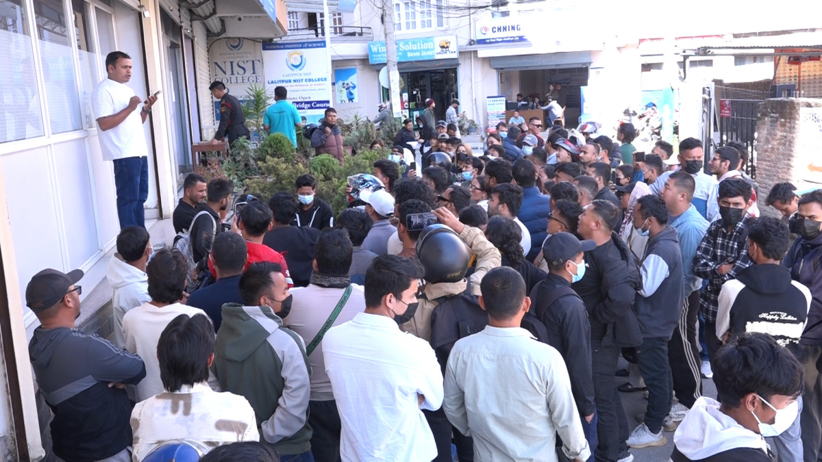 कोरिया पठाउन ढिलाइ गरेको भन्दै इपिएस कोरिया शाखा घेराउ