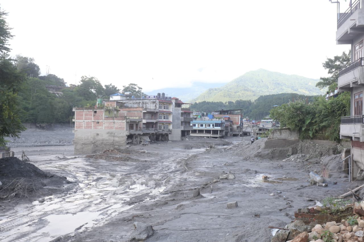 भोटेकोशी बाढी : मृत्यु हुनेको संख्या १२ सय ८७ पुग्यो, ३ खर्ब ८७ अर्ब बढीको आर्थिक क्षति