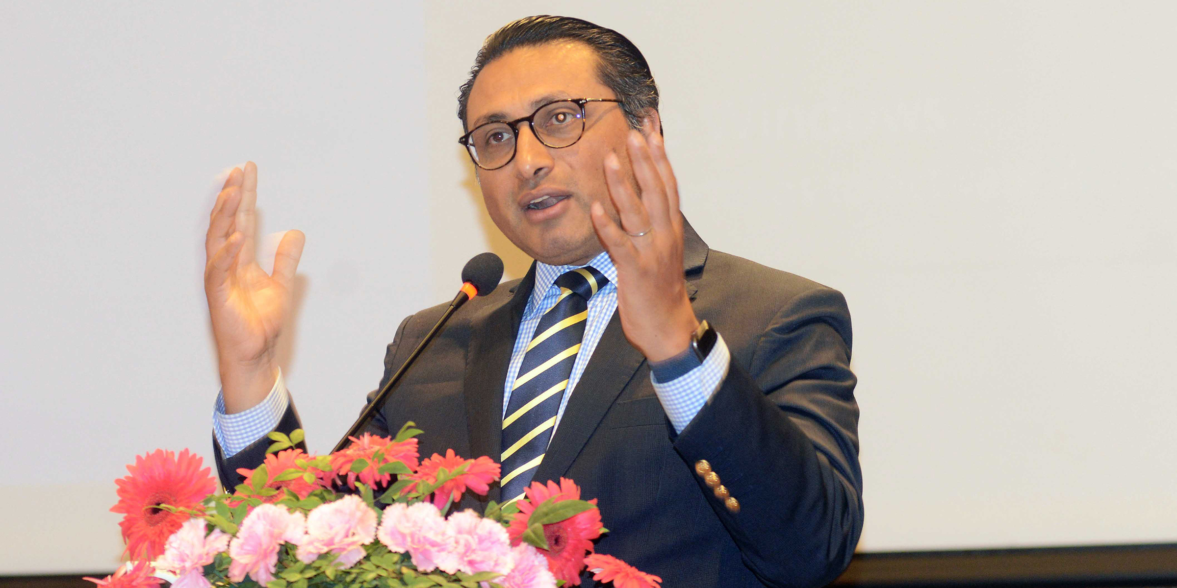 राष्ट्रियताबारे आफ्नै बोलीले दोस्रोपटक विवादमा डा. वाग्ले