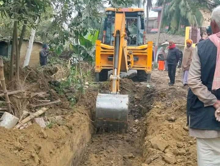 माधोपुर-ब्रह्म बाबा मन्दिर सडक निर्माण सुरु