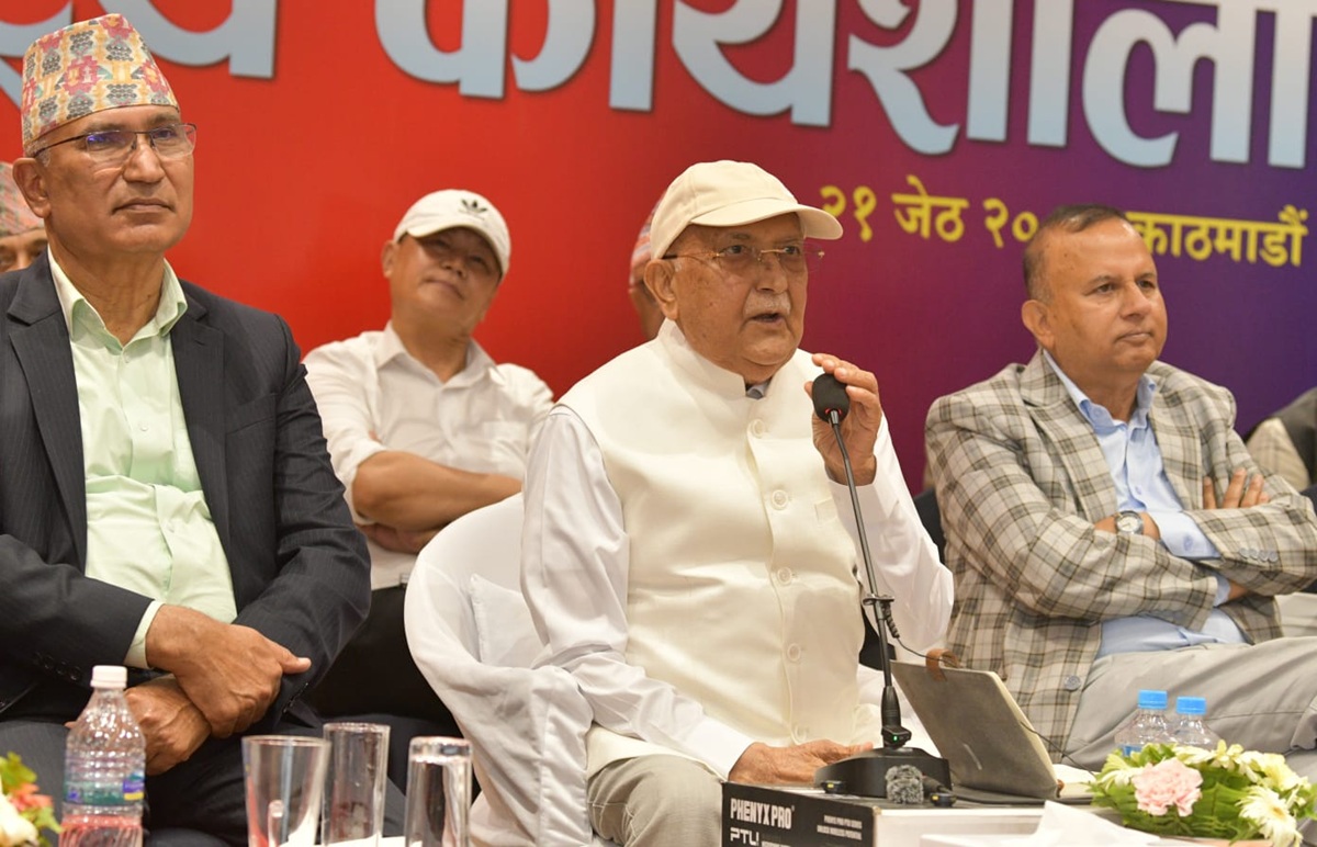 आगो लगाएर पुगेन ? अब सम्पत्ति विवरण पनि चाहियो रे ! खरानी छ, उठाएर लैजा सरकार : ओली