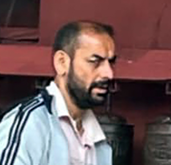 काठमाडौंमा मन्दिर, तिब्बतमा गुम्बा