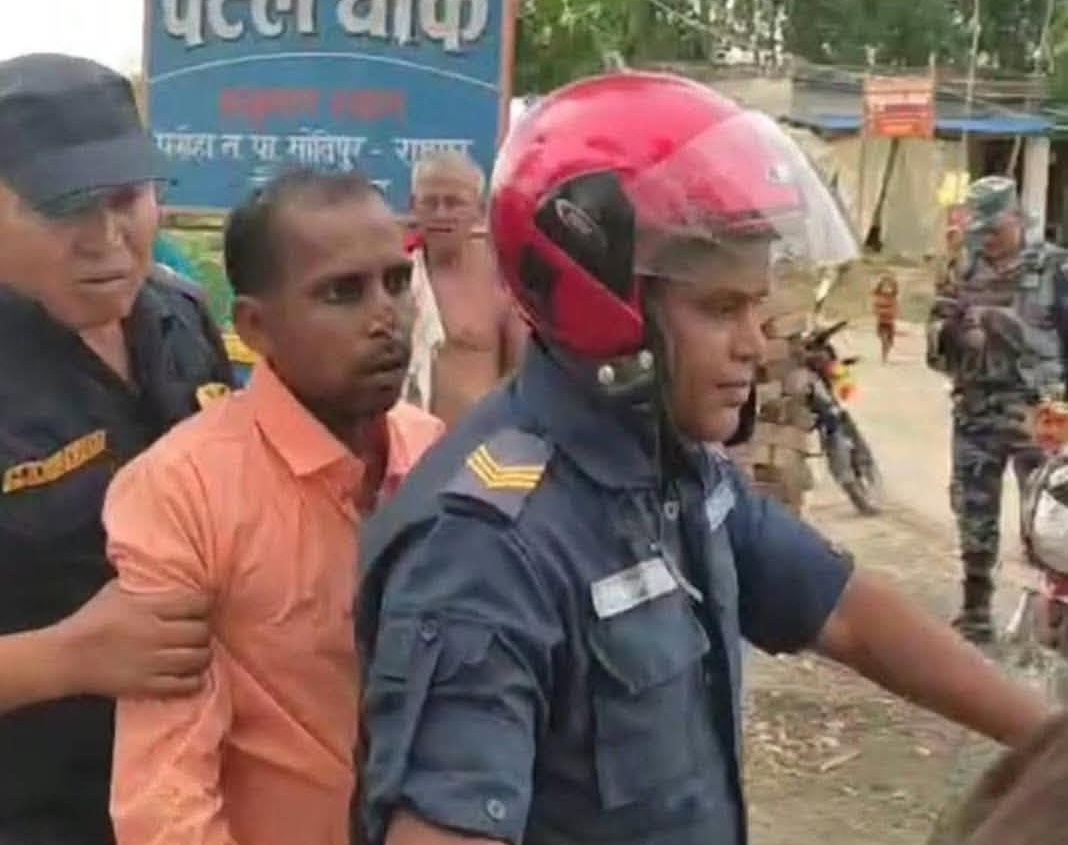 अवैध कटुवा पेस्तोलसहित भारतीय नागरिक पक्राउ