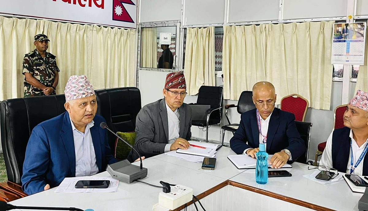 जनमुखी सेवा प्रवाहमा ध्यान दिन कर्मचारीलाई मुख्यमन्त्री आचार्यको आग्रह