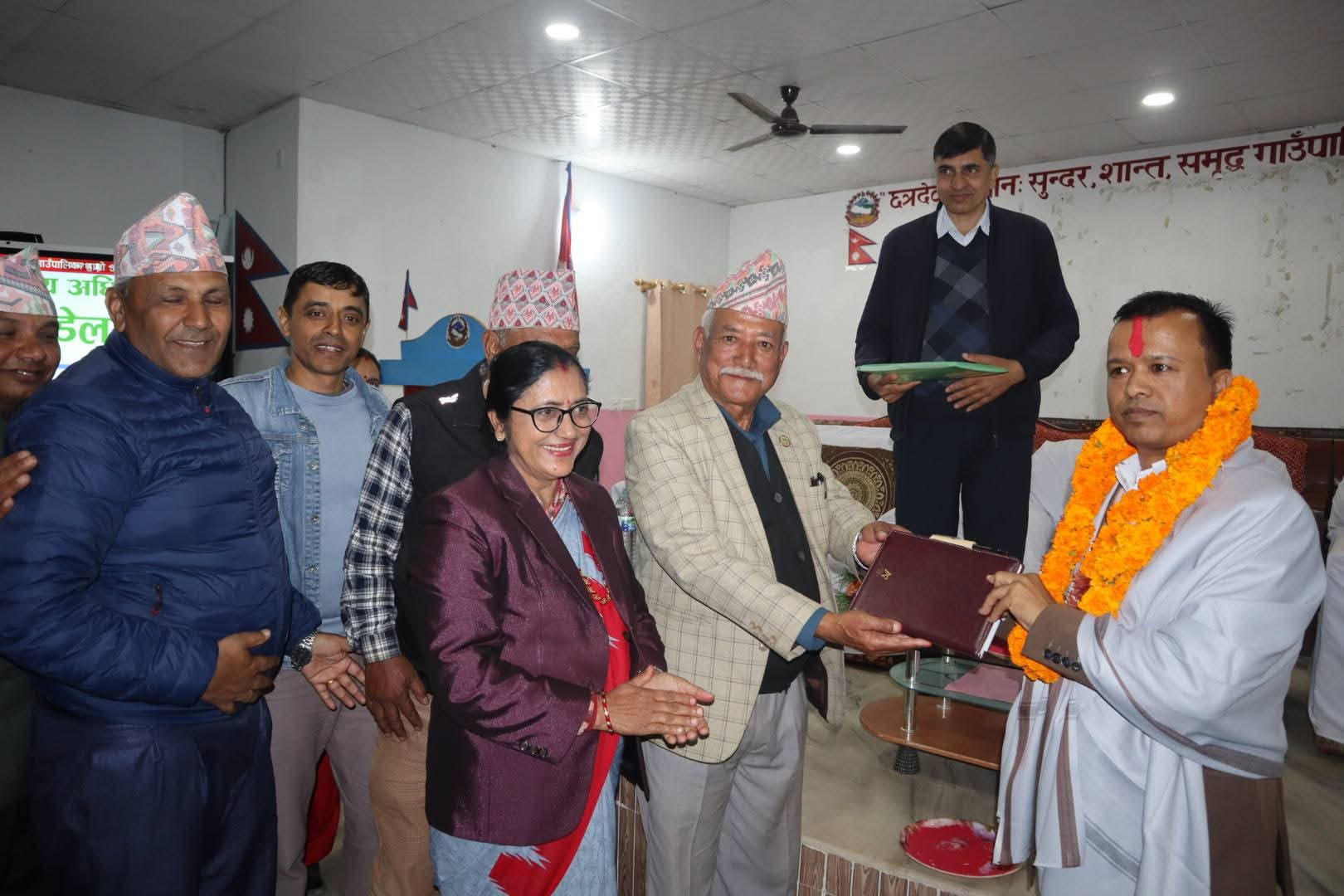 सहज र छिटोछरितो सेवा प्रवाह गर्ने प्रमुख प्रशासकीय अधिकृत पौडेलको प्रतिबद्धता