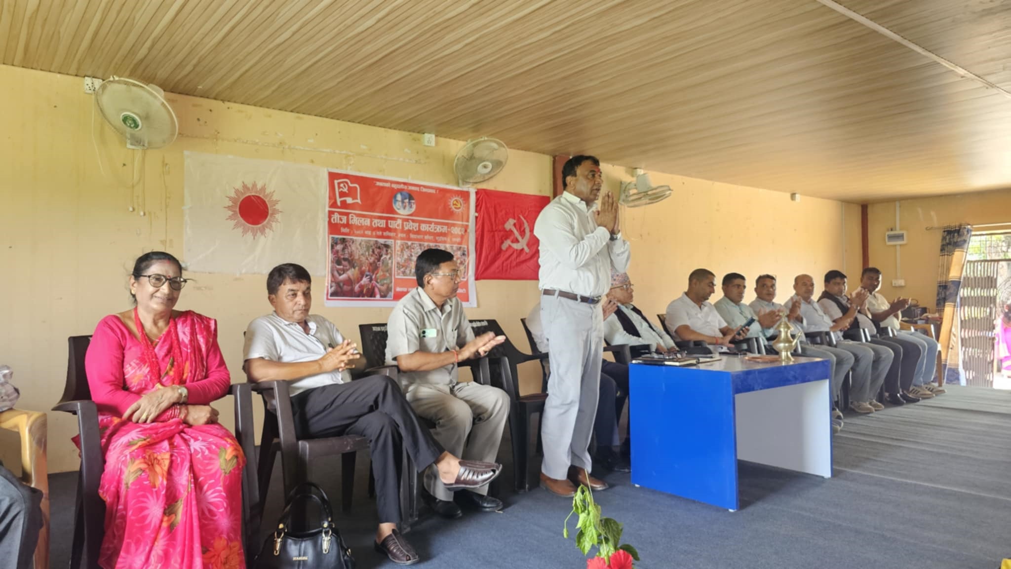 जसपा नेपालको राष्ट्रिय महाधिवेशन मञ्च हावाहुरीले भत्कायो