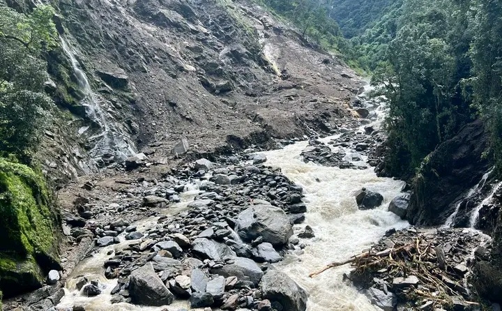 दोलखामा मध्यराति बाढी : एक बेपत्ता, ४ जनाको सकुशल उद्धार