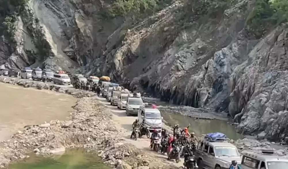 बिपी राजमार्ग : थप १५ दिन राति सवारी सञ्चालनमा रोक