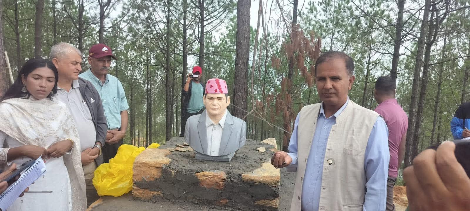 पहिलो जन्मोत्सव पार्कमा स्व.खातीको शालिक अनावरण