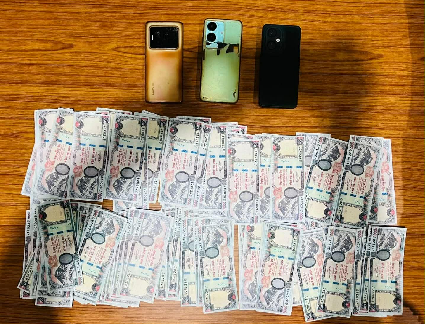 खोटा मुद्रा र १ लाख १८ हजार जाली नोट बरामद