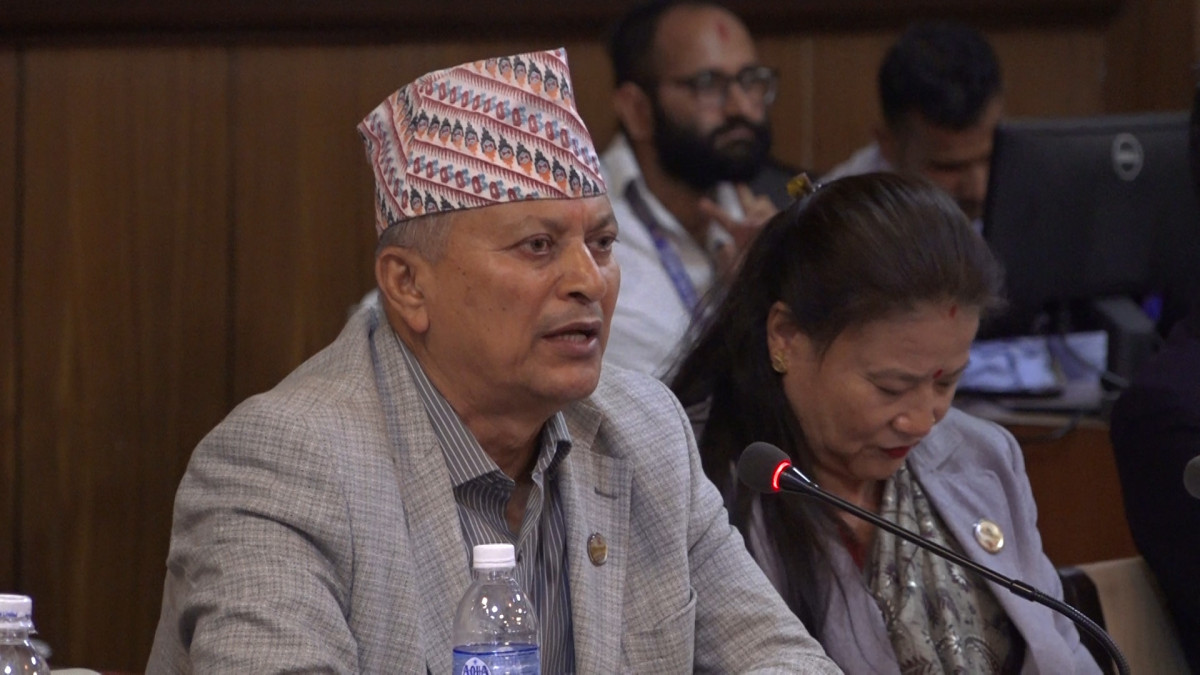 हदबन्दी मिचेर राखिएका जग्गा सरकारको स्वामित्वमा ल्याउँछौं : मन्त्री अधिकारी
