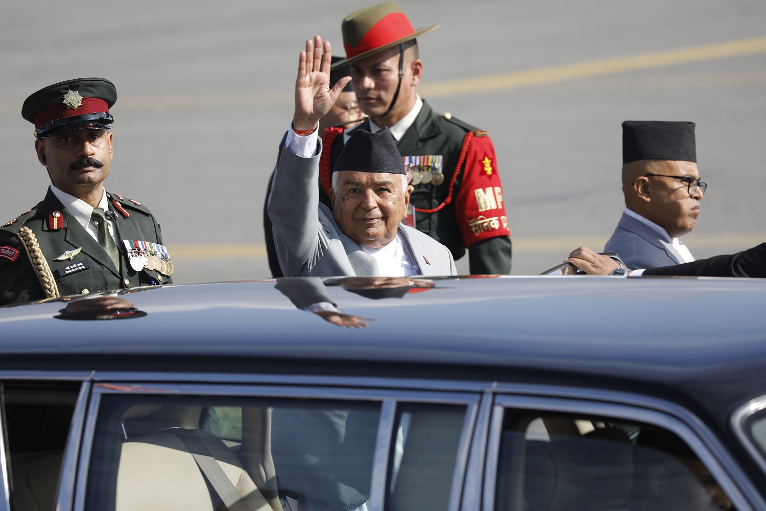 राष्ट्रपति कतार प्रस्थान