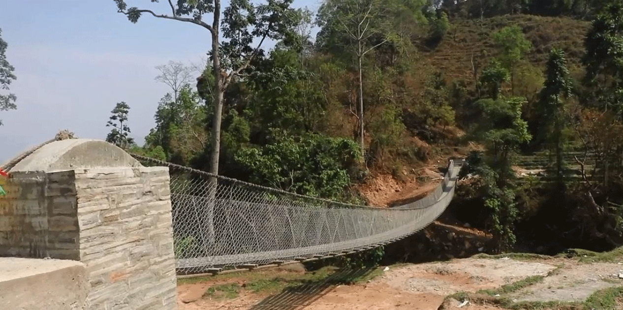 ‘झोलुंगे पुल बनेपछि पुस्तौँदेखिको समस्या अन्त्य’