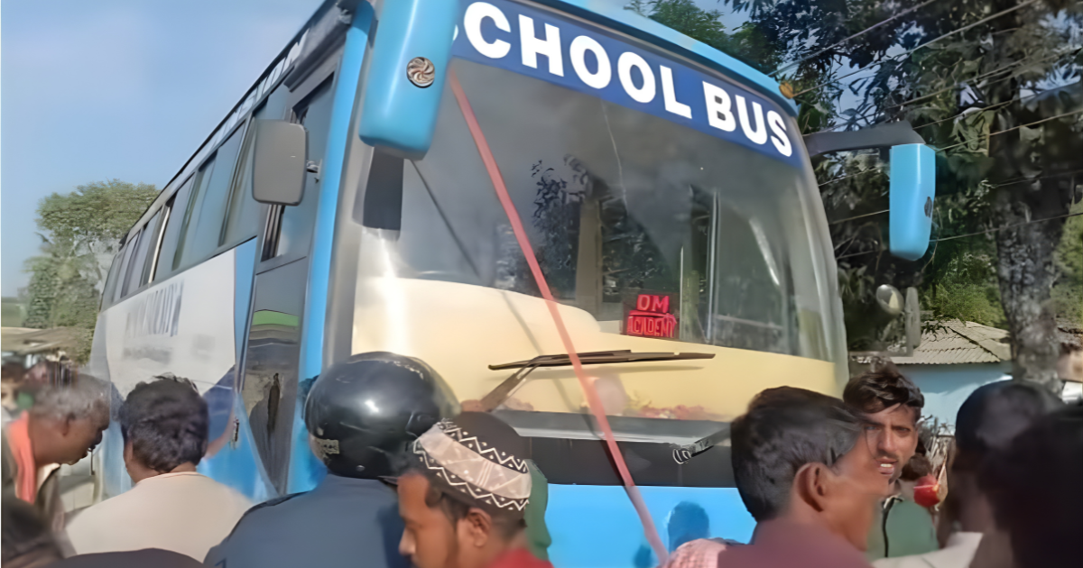 स्कुल बसको ठक्करबाट २ वर्षीय बालकको मृत्यु, चालक फरार