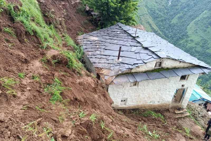 बाजुरा बाढी अपडेटः ११ घर बगायो, ७ घरमा क्षति