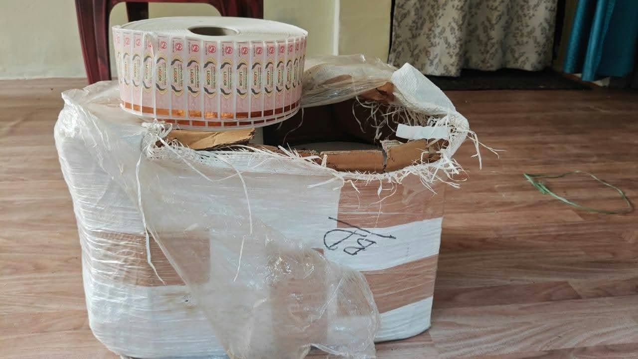रौतहटमा १ लाख २० हजार थान नक्कली अन्तःशुल्क स्टिकर बरामद