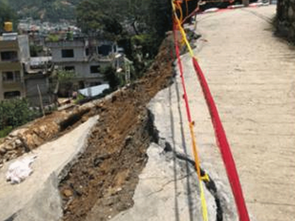 चन्द्रागिरिका तीन वडा पहिरो उच्च जोखिममा