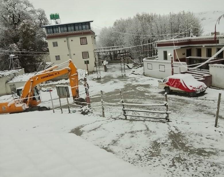 मुस्ताङमा भारी हिमपात