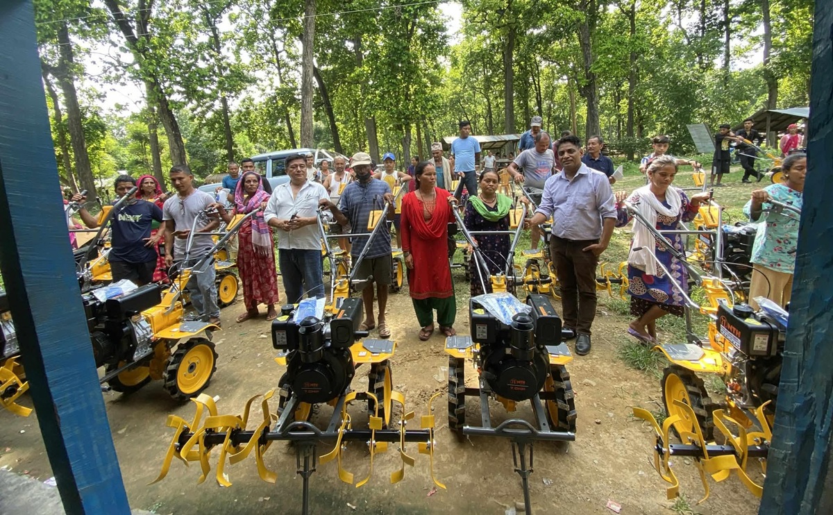 जीविकोपार्जन र विकासमा सामुदायिक वनको उल्लेखनीय योगदान