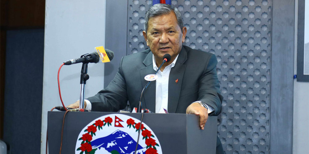 मन्त्रिपरिषद् पुनर्गठन हुन सक्छ : सञ्चारमन्त्री गुरुङ