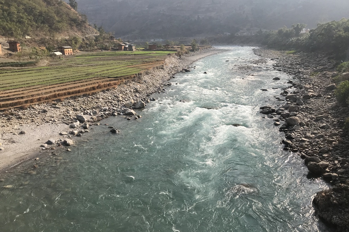 नदीनालाको पानी प्रयोगमा अनुमति अनिवार्य !