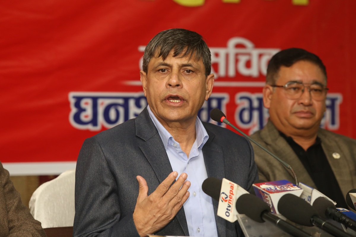 २० वर्षमा धेरै कुरा बदलियो, तर राजनीतिक दलको नेतृत्व बदलिएन : घनश्याम भुसाल