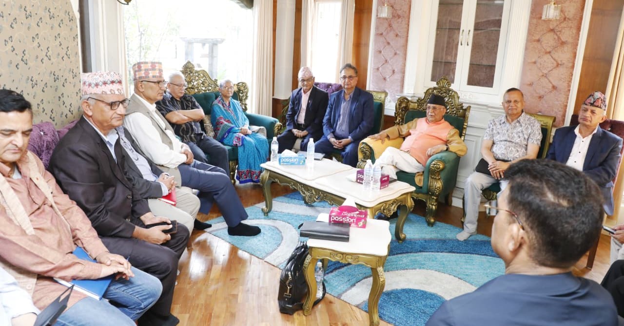 एमाले सचिवालय बैठक बस्दै