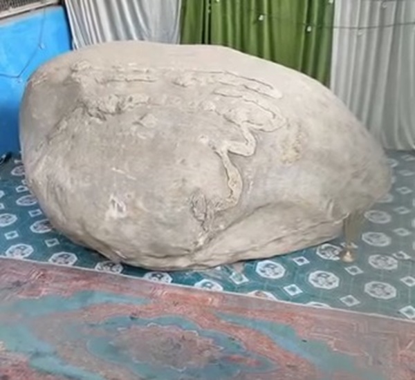संरक्षणसँगै पर्यटनको सम्भावना बोकेको बिरेठाँटीको ‘अल्लाह आकृतिको शिला’