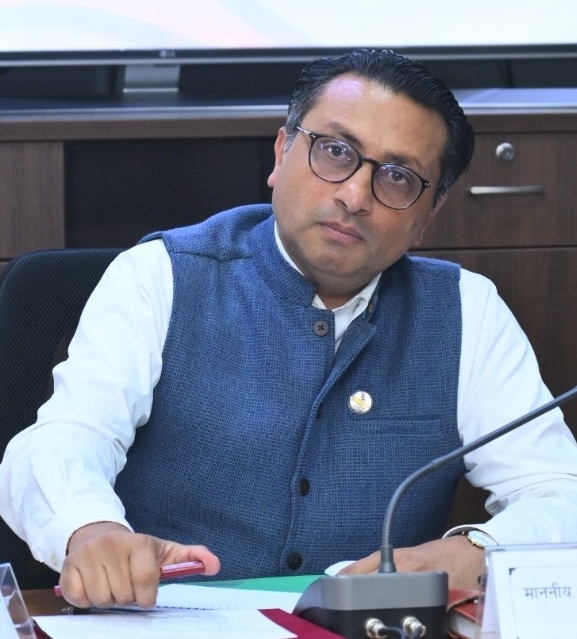 संविधानमै संशोधन र जनमत संग्रहको व्यवस्था छ, त्यसमै टेकेर अघि बढ्छौं : अर्थमन्त्री वाग्ले