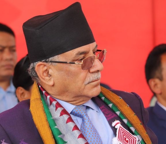 सरकार भिजेको बिरालोको हालतमा छ : दाहाल