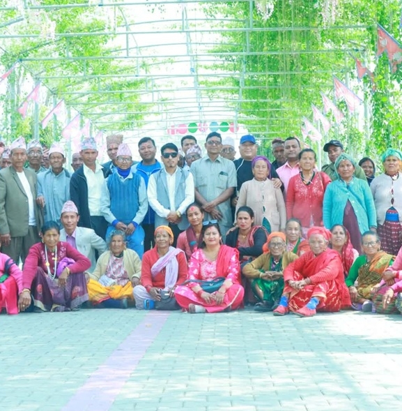 शारदा नगरपालिका-१२ द्वारा ज्येष्ठ नागरिकलाई अन्तरजिल्ला धार्मिक भ्रमण