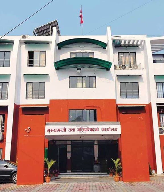 बागमती सरकारबाट बाहिरियो एमाले, ६ मन्त्रीले दिए राजीनामा