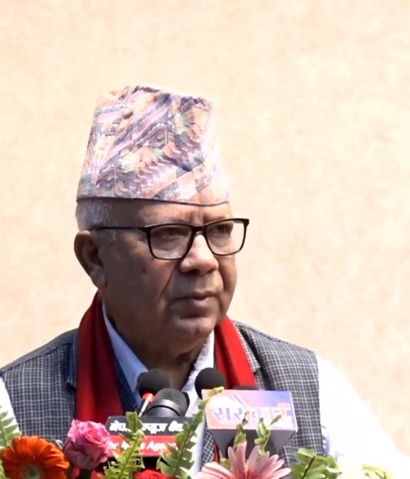सरकारका प्रारम्भिक गतिविधिप्रति माधव नेपालको असन्तुष्टि