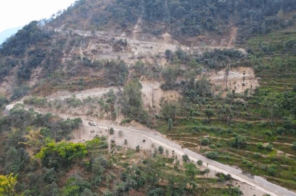 मार्ग खुलेको १५ वर्षपछि सडक स्तरोन्नति थालियो