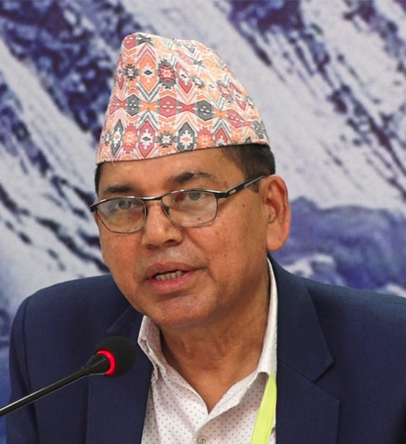 भौतिक पूर्वाधार तथा यातायातमन्त्री दाहाल स्वदेश फिर्ता