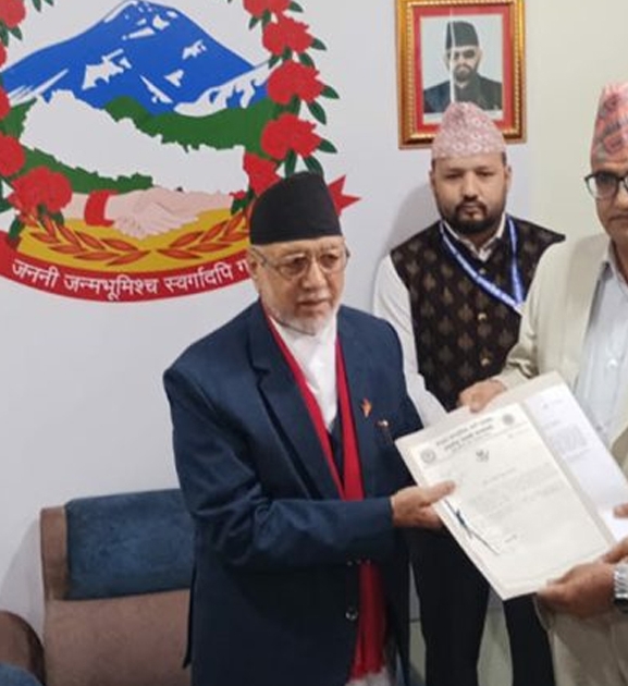 सुदूरपश्चिम मुख्यमन्त्रीमा खगराज भट्टको दाबी पेस