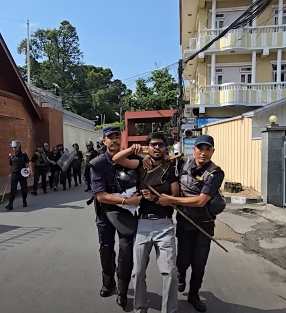 कालापानी, लिपुलेक र लिम्पियाधुरा फिर्ता गर्न माग गर्दै भारतीय दूतावास अगाडि प्रदर्शन