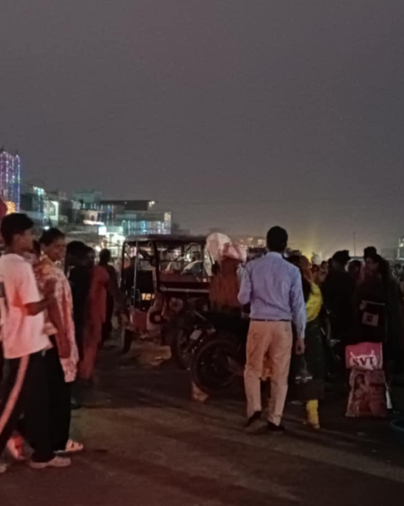 सडकपेटीका बजारले दुर्घटनाको जोखिम बढ्दै
