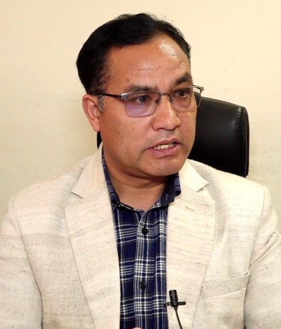 मतदानका दिन सवारी साधन नियमनः कसलाई पास चाहिन्छ, कसलाई चाहिँदैन ?