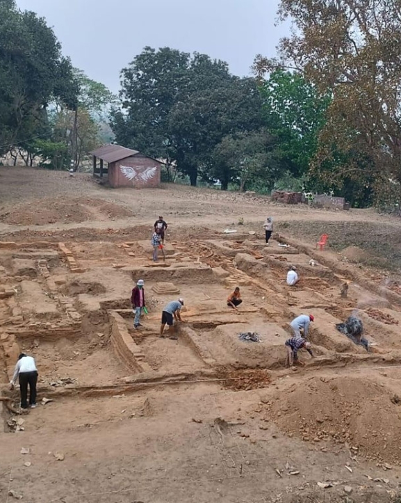 किच्चकबधमा उत्खननका क्रममा ‘दरबारको जग’ भेटियो