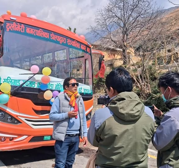 डोल्पामा पहिलो पटक नगर बस सञ्चालनमा