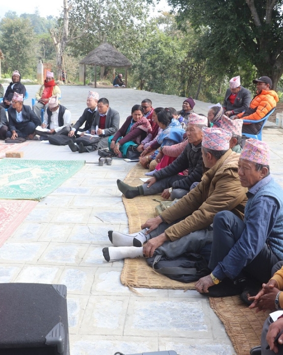 नागरिकका गुनासो सङ्कलन गर्दै रामपुर नगरपालिका