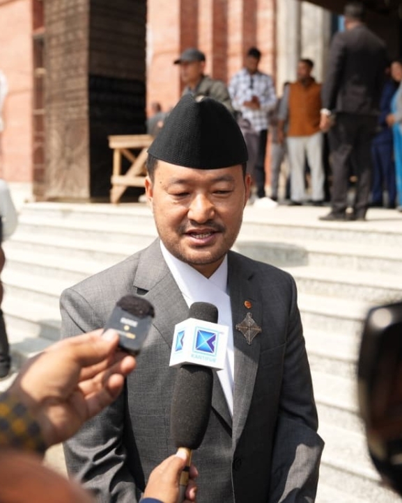 बलियो अर्थतन्त्र निर्माण र गरिबी निवारणका विषयमा संसद्‍मा प्रभावकारी भूमिका खेल्छौं : एमाले सांसद थेवे