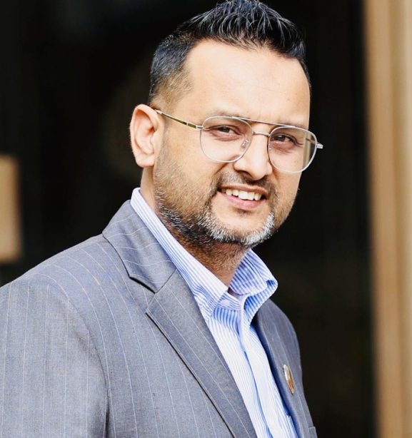 संविधान संशोधन कार्यदलद्वारा पूर्वमहान्यायाधिवक्ताहरूसँग छलफल हुँदै