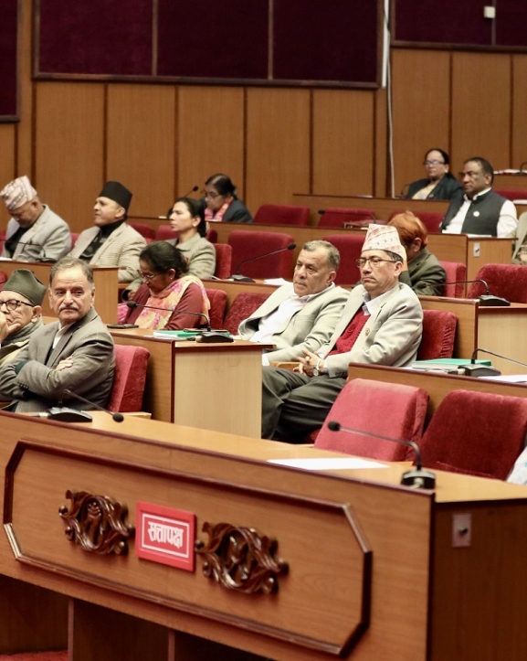कर्मचारीमाथि दुर्व्यवहार भएकामा आपत्ति
