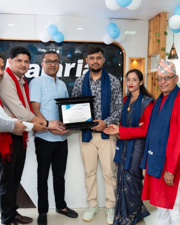 चितवनमा कजारियाको नयाँ सोरुम
