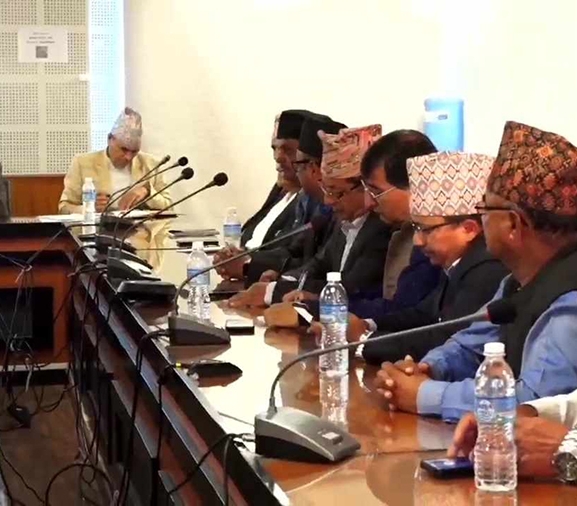सरकार र आन्दोलनरत शिक्षकहरूबिच वार्ता जारी