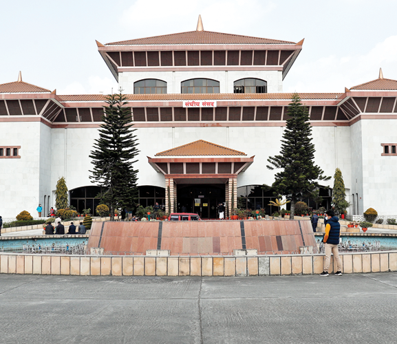 कुलमान हटाएको विषयमा संसद्‍मा जबाफ दिने सरकारको तयारी
